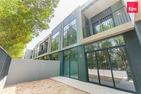 3 bedrooms Townhouse in Dubai, UAE No. 200132