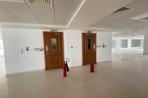 Office de en Muscat, Oman No. 98802 7