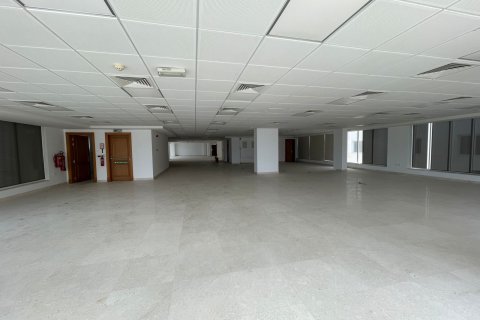 Office de en Muscat, Oman No. 98802 3