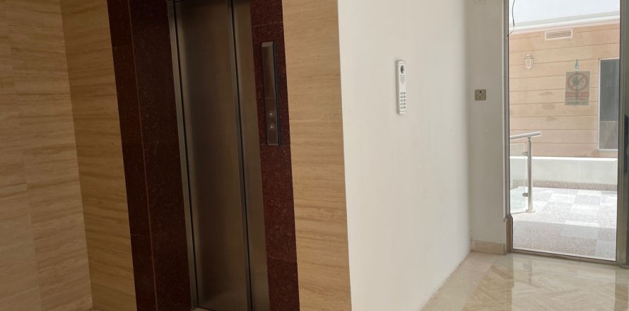 Office de en Muscat, Oman No. 98802