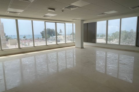 Office de en Muscat, Oman No. 98802 6