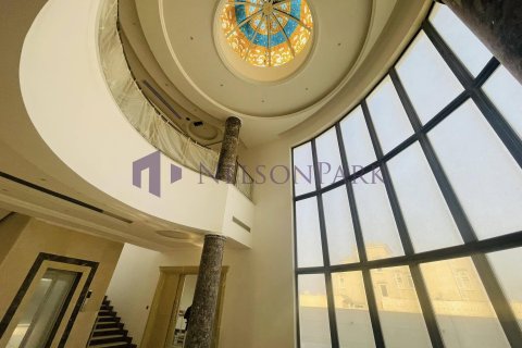 Villa de 6 dormitorios en Lusail, Qatar No. 57220 6