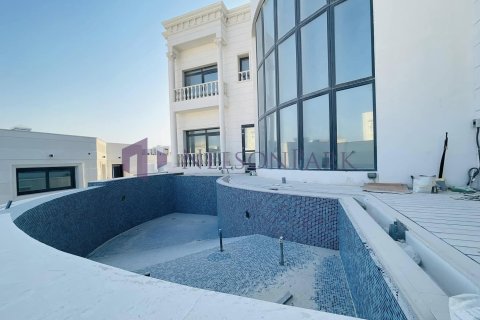 Villa de 6 dormitorios en Lusail, Qatar No. 57220 3