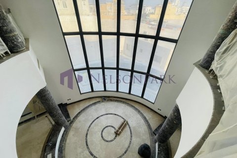 Villa de 6 dormitorios en Lusail, Qatar No. 57220 9