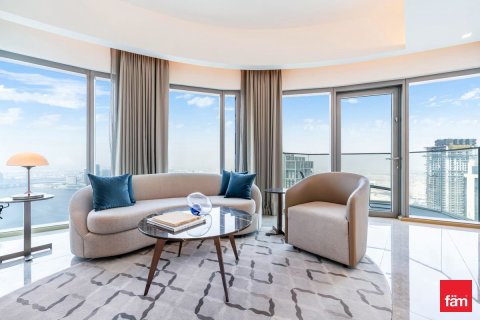 2 bedrooms Apartment in Dubai, UAE No. 164777