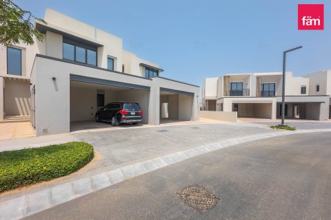 3 bedrooms Townhouse in Jebel Ali, UAE No. 188302