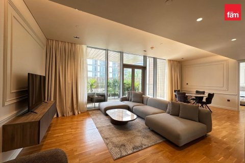 2 bedrooms Apartment in Dubai, UAE No. 208004
