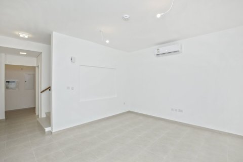 Townhouse de 3 dormitorios en Zahra Townhouses, UAE No. 165033 4