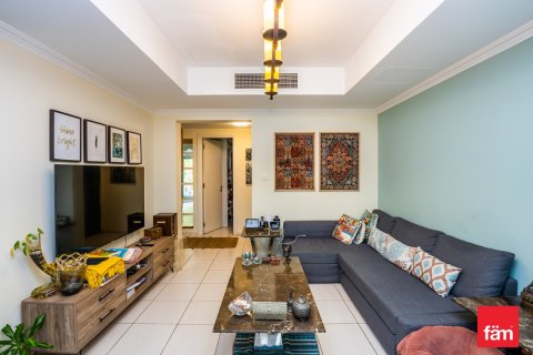 2 bedrooms Villa in Dubai, UAE No. 135912