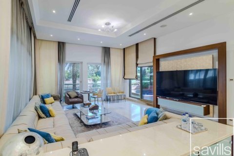 7 bedrooms Villa in Emirates Hills, UAE No. 193961 9