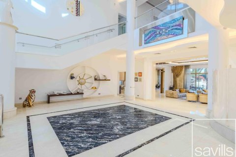 7 bedrooms Villa in Emirates Hills, UAE No. 193961 14