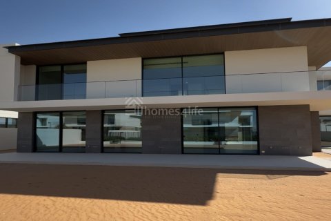 Villa de 5 dormitorios en The Valley, UAE No. 185029