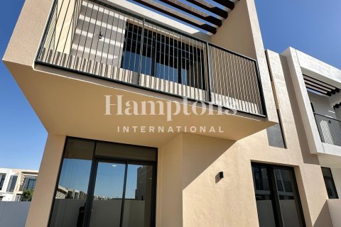 4 bedrooms Villa in Dubai South (Dubai World Central), UAE No. 173325