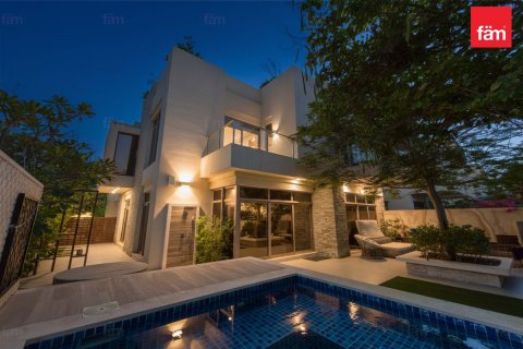 4 bedrooms Townhouse in Meydan, UAE No. 164470
