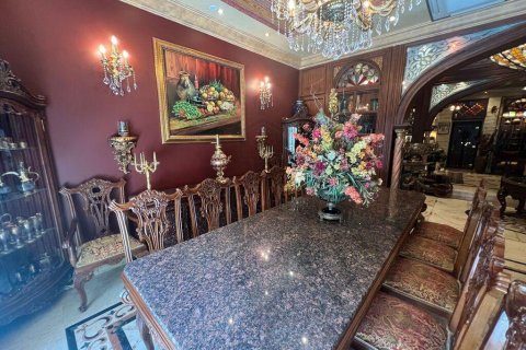 Villa de 15 dormitorios en Muharraq, Bahrain No. 66919 21