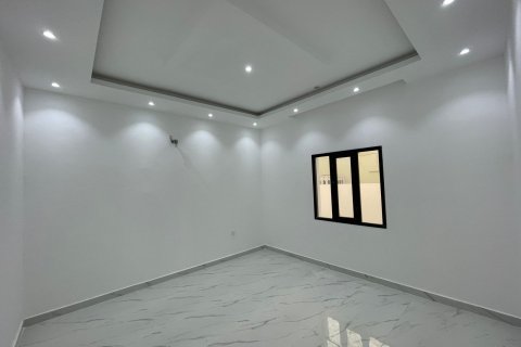 Villa Jumelée de 5 chambres à As Sib, Oman No. 106900 4