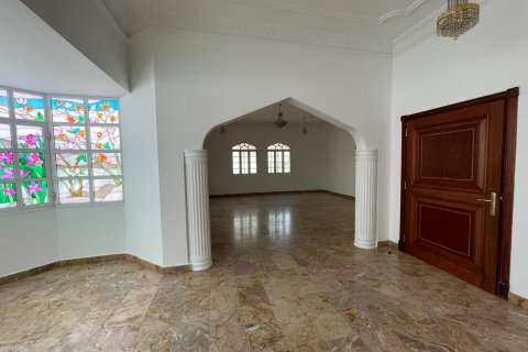Villa Gemela de 6 dormitorios en Muscat, Oman No. 106899 14