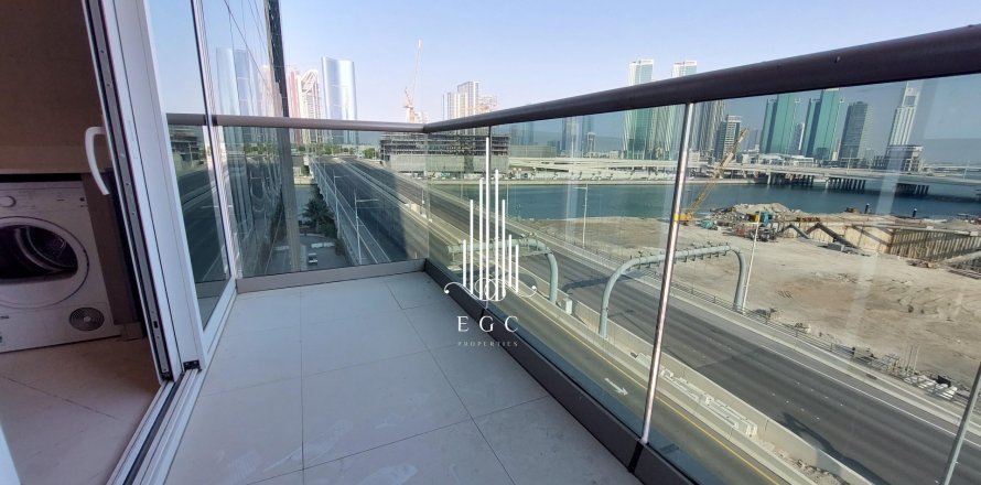 Appartement de Studio à Tourist Club Area, UAE No. 55997