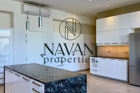 5 bedrooms Properties in Umm Suqeim, UAE No. 44912 11