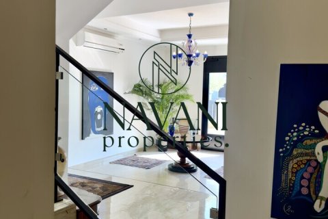 5 bedrooms Properties in Umm Suqeim, UAE No. 44912 20