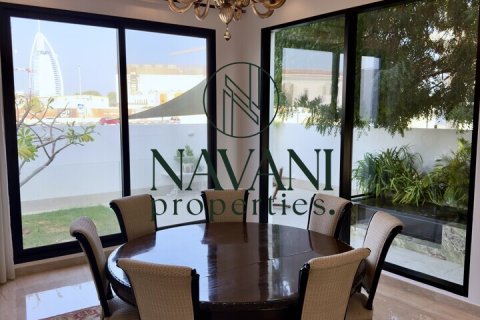 5 bedrooms Properties in Umm Suqeim, UAE No. 44912 16