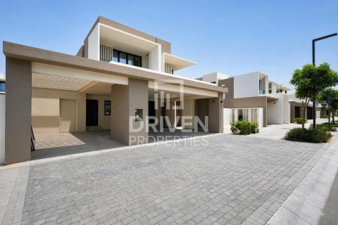 4 bedrooms Villa in Jebel Ali, UAE No. 192129