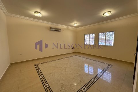 Villa de 5 dormitorios en Doha, Qatar No. 58565 5