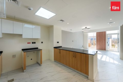 2 bedrooms Townhouse in Dubai, UAE No. 208537 11