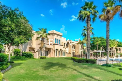 Вилла с 4 спальнями в Canal Cove Villas, ОАЭ №28974 11
