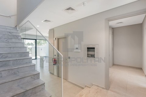 Townhouse de 3 chambres à District 7, UAE No. 128692 22
