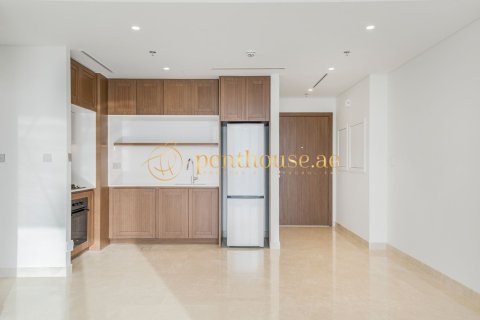 Appartement de 1 chambre à EMAAR Beachfront, UAE No. 128693 7