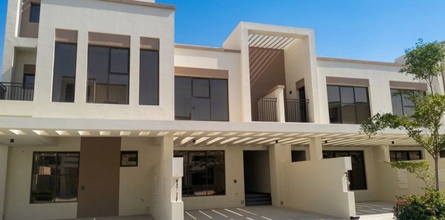 4 bedrooms Townhouse in Dubai, UAE No. 186284