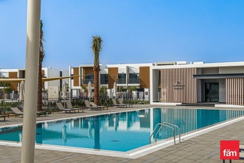 Townhouse de 4 dormitorios en Dubai, UAE No. 167467