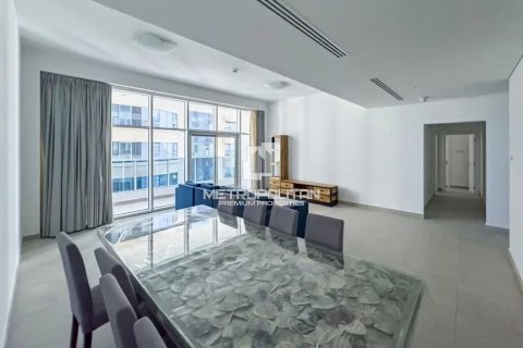 Appartement de 2 chambres à Marina Arcade Tower, UAE No. 128086