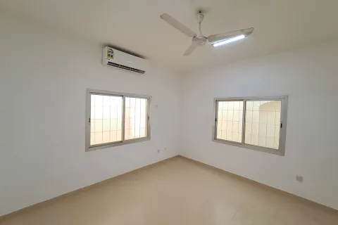 Villa de 3 chambres à Madinat as'Sultan Qaboos, Oman No. 108498 3
