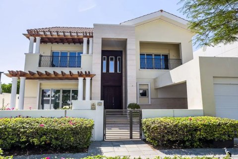 Villa de 4 chambres à District One, UAE No. 128420 10