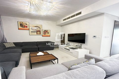 Townhouse de 3 dormitorios en DAMAC Hills (Akoya by DAMAC), UAE No. 128422 5