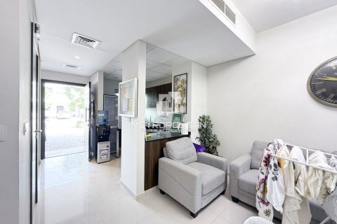 Townhouse de 3 dormitorios en DAMAC Hills (Akoya by DAMAC), UAE No. 128422 6