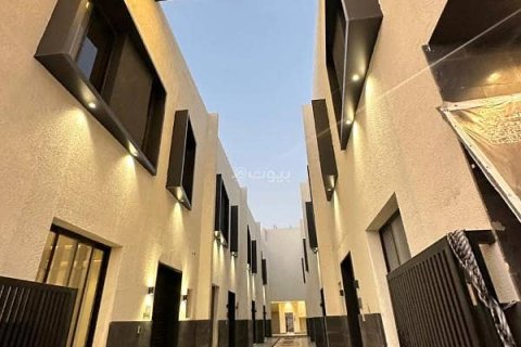 4 bedrooms Apartment in Riyadh, Saudi Arabia No. 99492
