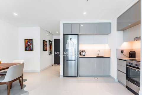 Квартира с 1 спальней в EMAAR Beachfront, ОАЭ №128200 16