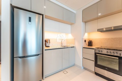 Квартира с 1 спальней в EMAAR Beachfront, ОАЭ №128200 23