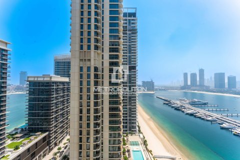 Квартира с 1 спальней в EMAAR Beachfront, ОАЭ №128200 4