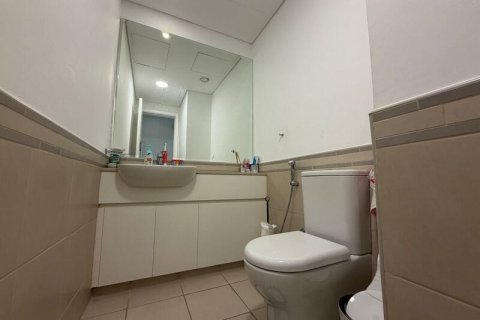 Квартира с 3 спальнями в Zahra Apartments, ОАЭ №165919 9