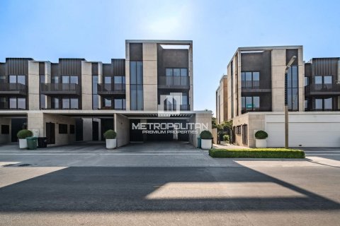 Villa de 5 chambres à Jumeirah Bay Island, UAE No. 129010