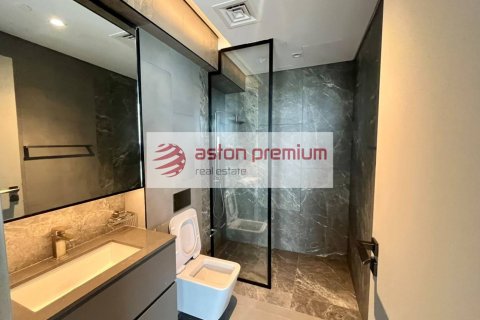 2 bedrooms Apartment in Business Bay, UAE No. 198415 3