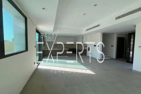 2 bedrooms Villa in Abu Dhabi, UAE No. 207866