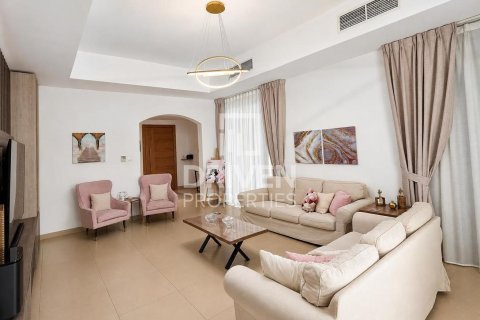 Вилла с 3 спальнями в Dubai Silicon Oasis, ОАЭ №192355
