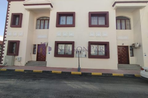 Apartment de 2 dormitorios en Doha, Qatar No. 57644 3