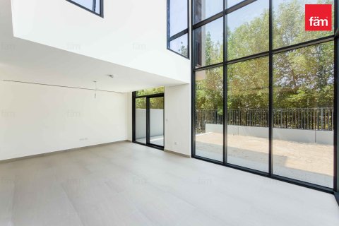 4 bedrooms Townhouse in Dubai, UAE No. 208546 3