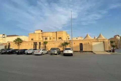 Villa de 5 dormitorios en Riyadh, Saudi Arabia No. 61367